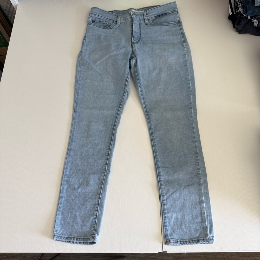 Signature by Levi Strauss Women's Light Blue Skinny Jeans